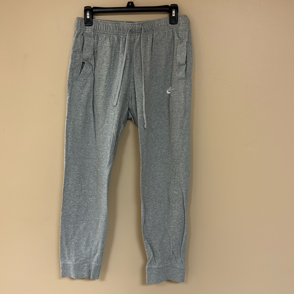 Nike men’s sweatpants, size L